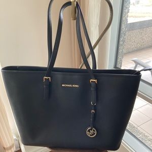 Micheal Kors bag / laptop bag  (authentic)